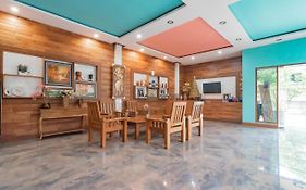 Sans Hotel Budaya Cirebon